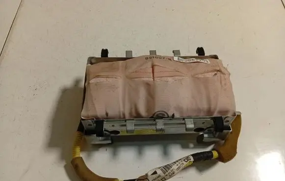 Toyota Auris 150 Passenger airbag 305810910