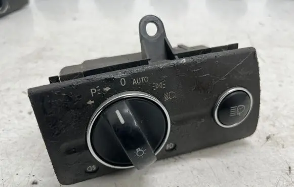 Mercedes-Benz E W211 Light switch 2115450104