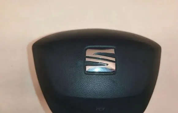 Seat Leon (5F) Steering wheel airbag 5F0880201H