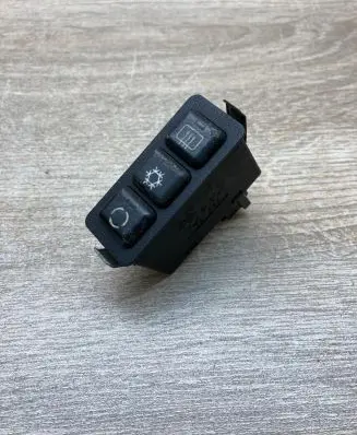 BMW 5 E34 Air conditioning (A/C) switch 1391764 03051000