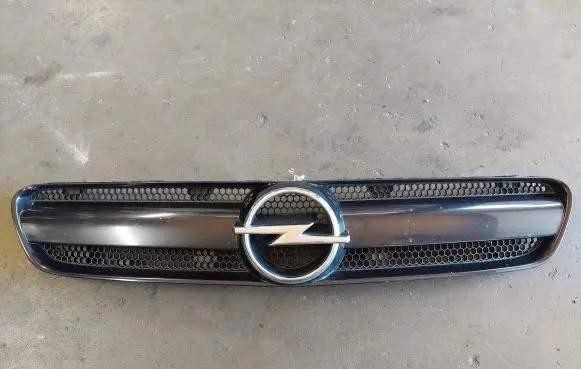 Opel Signum Front grill 13123491
