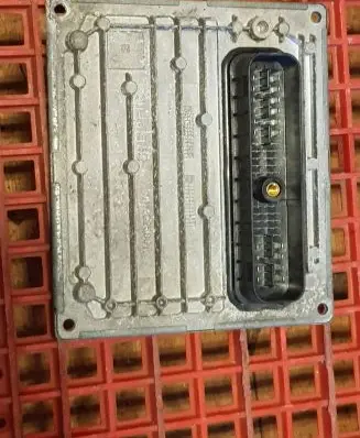 Volvo V50 Engine control unit/module 30743219