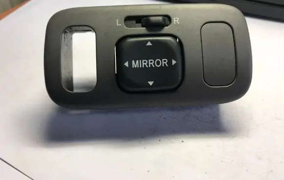 Toyota Corolla E110 Wing mirror switch