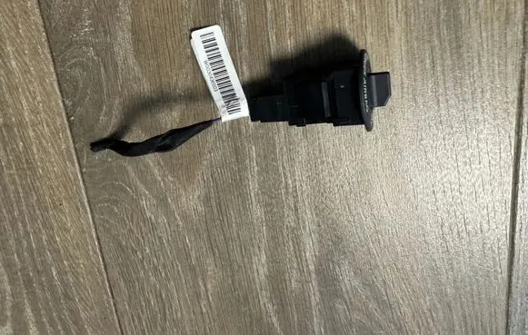Passenger airbag on/off switch
