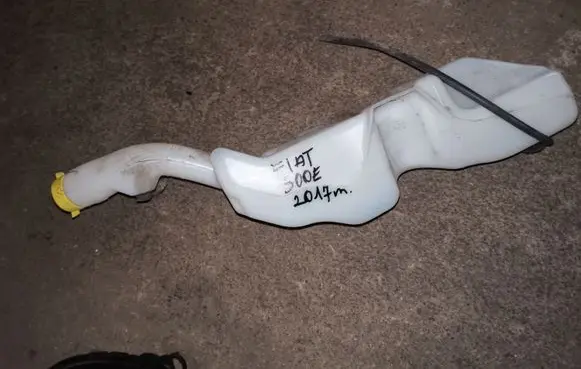 Fiat 500E Windshield washer fluid reservoir/tank 05182444AC