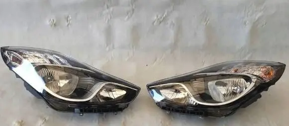 Hyundai ix20 Headlights/headlamps set 92101-1KXXX