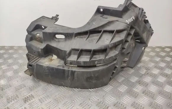 Opel Vivaro Front bumper mounting bracket 93856001 620350101R
