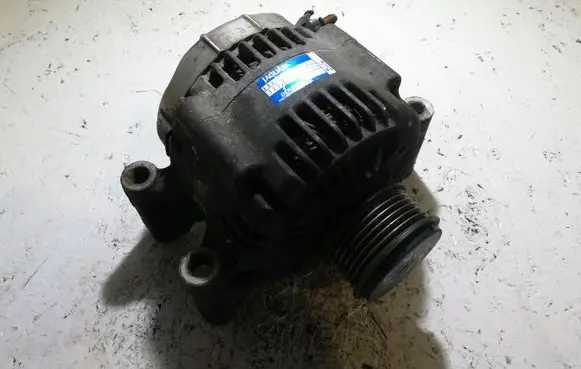 Jaguar S-Type Generator/alternator XR8310300CC