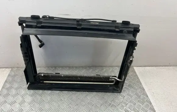 BMW 5 E60 E61 Radiator trim 7553797