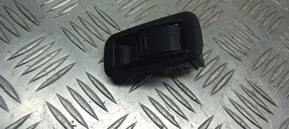 Toyota Avensis T220 Quarter vent window switch 