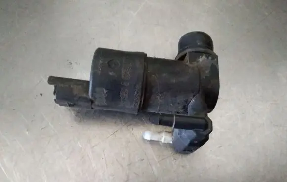 Renault Laguna III Windscreen/windshield washer pump 9641553880 9641553980