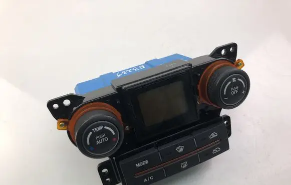 KIA Carens III Climate control unit 972501D701