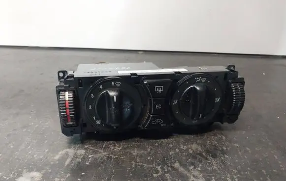 Mercedes-Benz E W210 Climate control unit 2108302885 9140010317