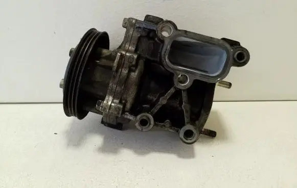 Mitsubishi Outlander Water pump
