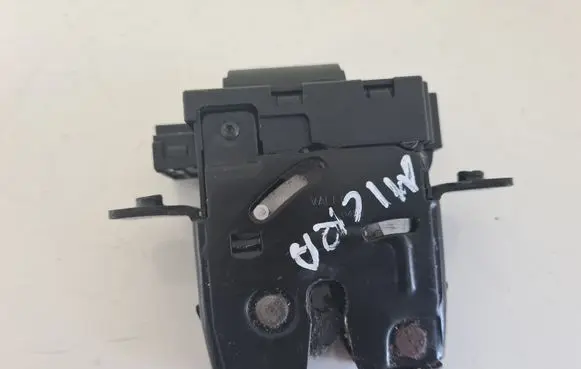 Nissan Micra Tailgate/trunk/boot lock/catch/latch 90502EY10A