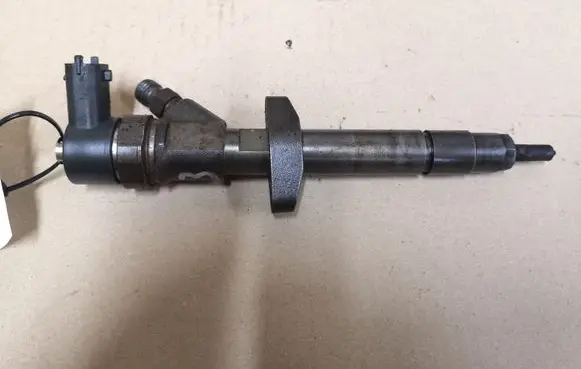 Renault Laguna II Fuel injector 0445110084