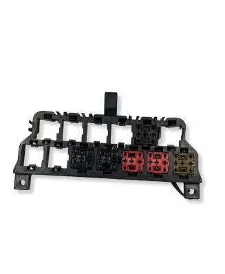 Volkswagen Golf IV Fuse module 8D0937