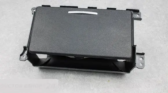 Cup holder front