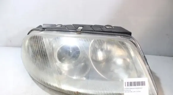 Volkswagen PASSAT B5.5 Headlight/headlamp