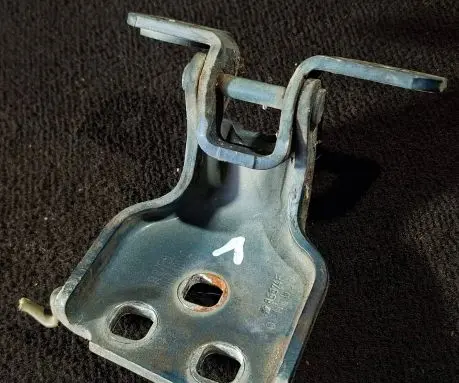 Jeep Grand Cherokee (WJ) Front door lower hinge 55136481AC