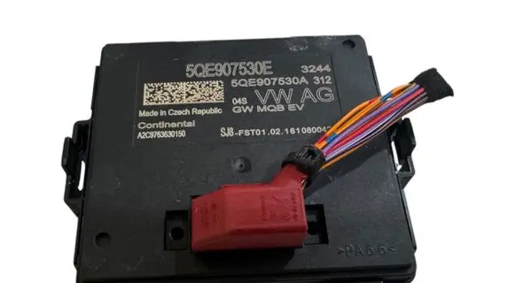 Volkswagen e-Golf Gateway control module 5QE907530E 5QE907530A A2C9763630150