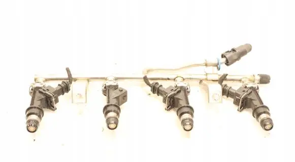 Opel Astra H Fuel main line pipe