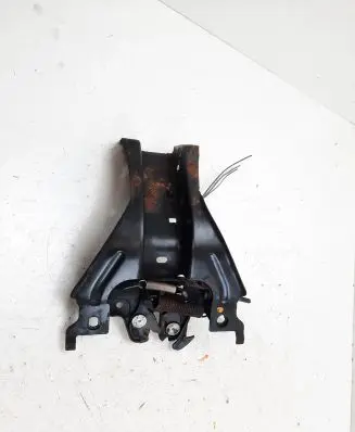 Nissan Qashqai+2 Engine bonnet/hood lock/catch