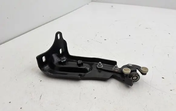 Seat Alhambra (Mk2) Sliding door lower roller guide/hinge 7N0843397D