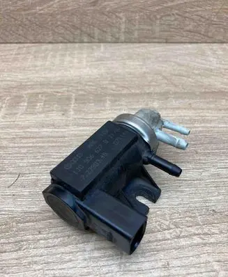 Audi A4 S4 B7 8E 8H Turbo solenoid valve 1J0906627B 72290345