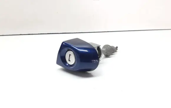 BMW 3 E90 E91 Front door lock (next to the handle) 