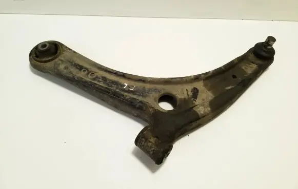 Mitsubishi Outlander Front lower control arm/wishbone