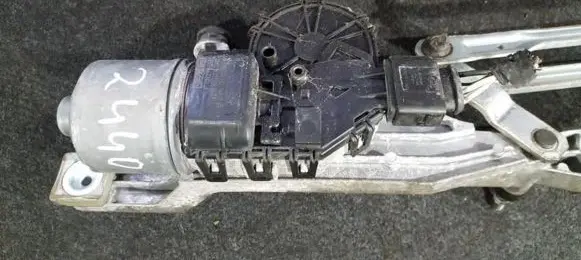 Ford Focus Wiper motor 4m5117508ba 0390241732