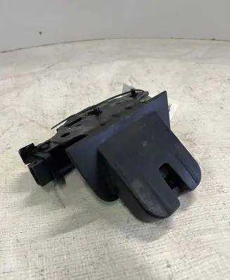 Audi A4 S4 B7 8E 8H Tailgate/trunk/boot lock/catch/latch 8P4827505C