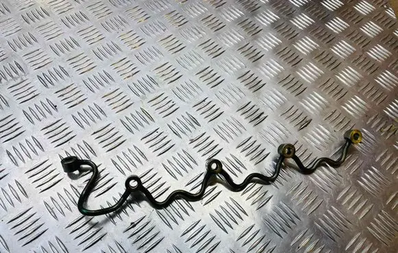 Toyota Avensis T250 Fuel line pipe