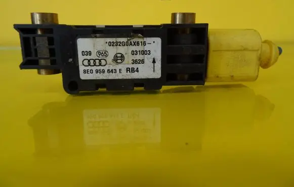 Audi A4 S4 B6 8E 8H Airbag deployment crash/impact sensor 8E0959643E