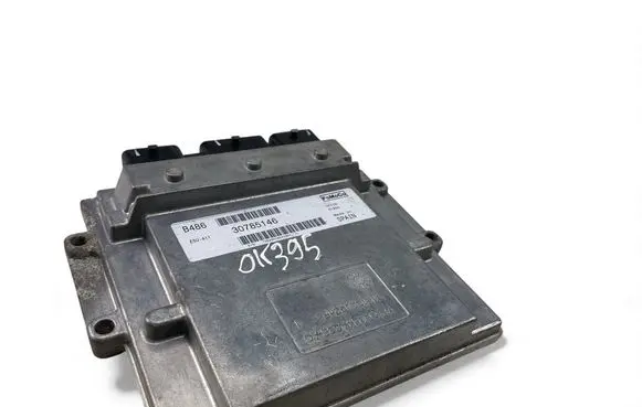 Volvo S40 Engine control unit/module ECU 30785146