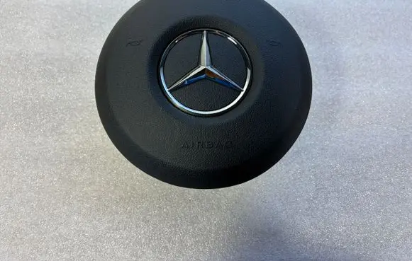 Mercedes-Benz CLA C118 X118 Steering wheel airbag A0008606601 62830050A