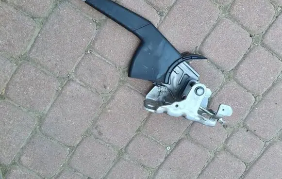 Renault Captur II Hand brake release handle 360100847R
