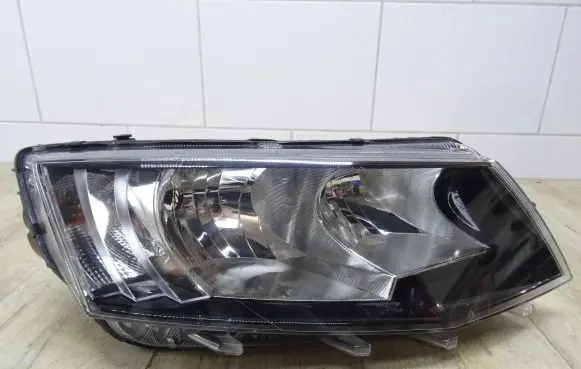 Skoda Octavia Mk3 (5E) Headlight/headlamp 5E1941016