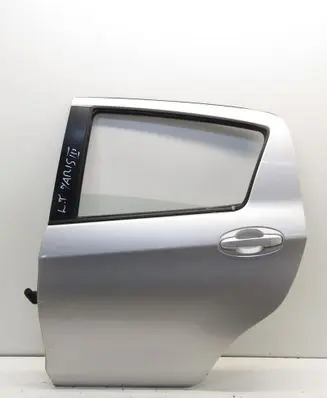 Toyota Yaris Rear door 1449