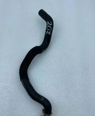 Mercedes-Benz C W204 Engine coolant pipe/hose A2045017182