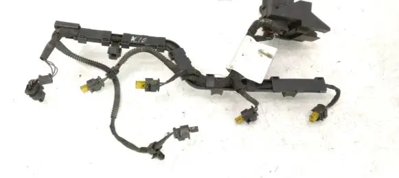 Audi Q3 8U Fuel injector wires 06J971824