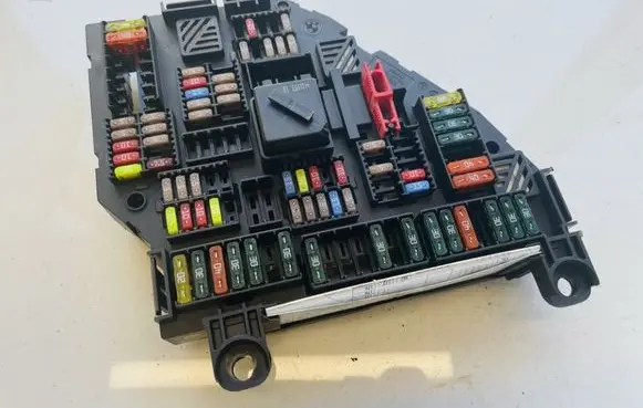BMW 5 F10 F11 Fuse box set 923442301