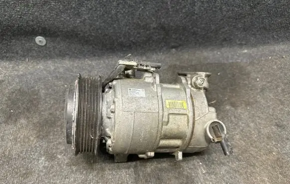 Chevrolet Camaro Air conditioning (A/C) compressor (pump) 22984721