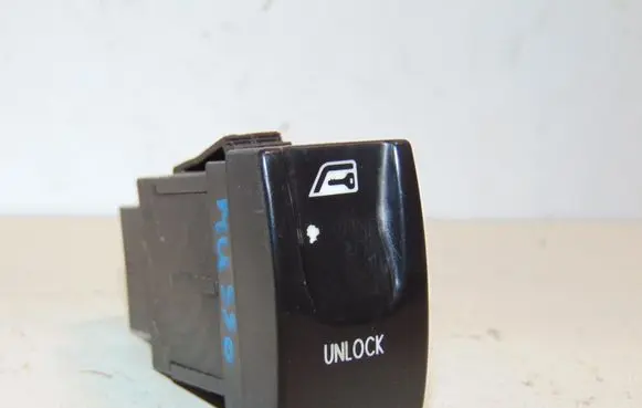 SsangYong Musso Central locking switch button 8525005011 5E23