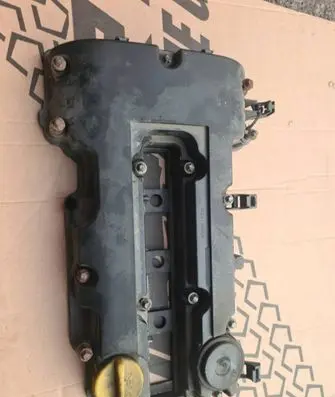 Opel Corsa D Rocker cam cover 55561426