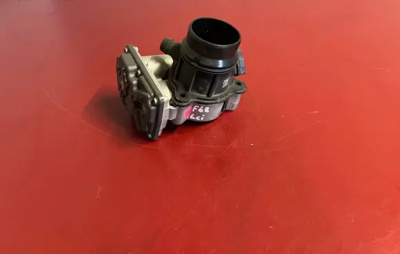 BMW X1 F48 F49 Throttle valve 7619008 13547619008