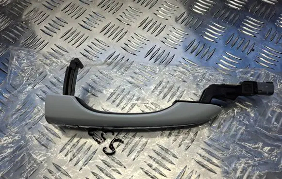 Chrysler Pacifica Rear door handle cover 5RR31GW7AF