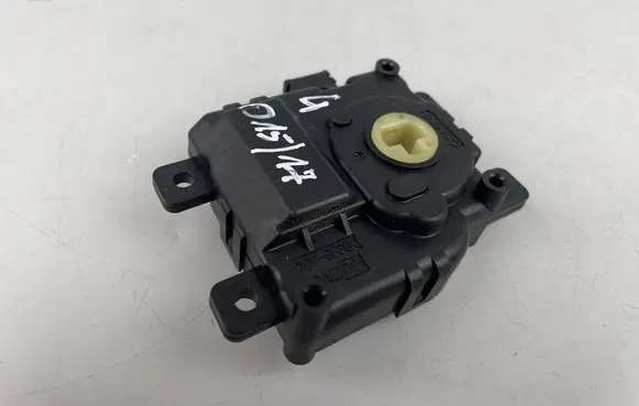 Subaru Outback (BS) Air flap motor/actuator 1138003490 113800-3490