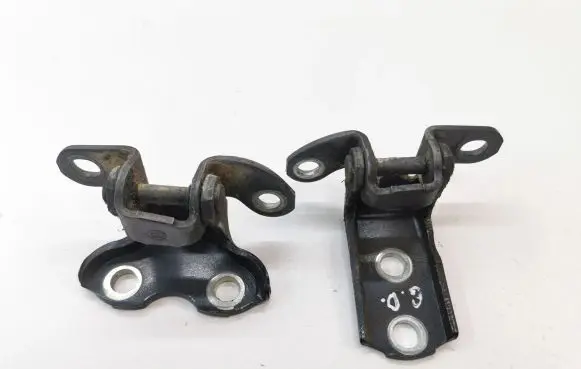 Toyota RAV 4 (XA30) Rear door hinge set 